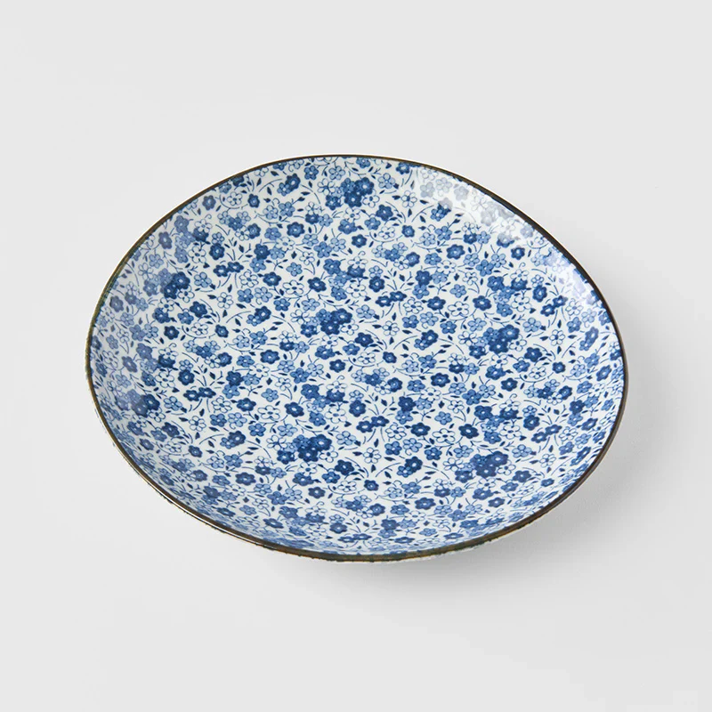 Blue Daisy uneven side plate 19cm