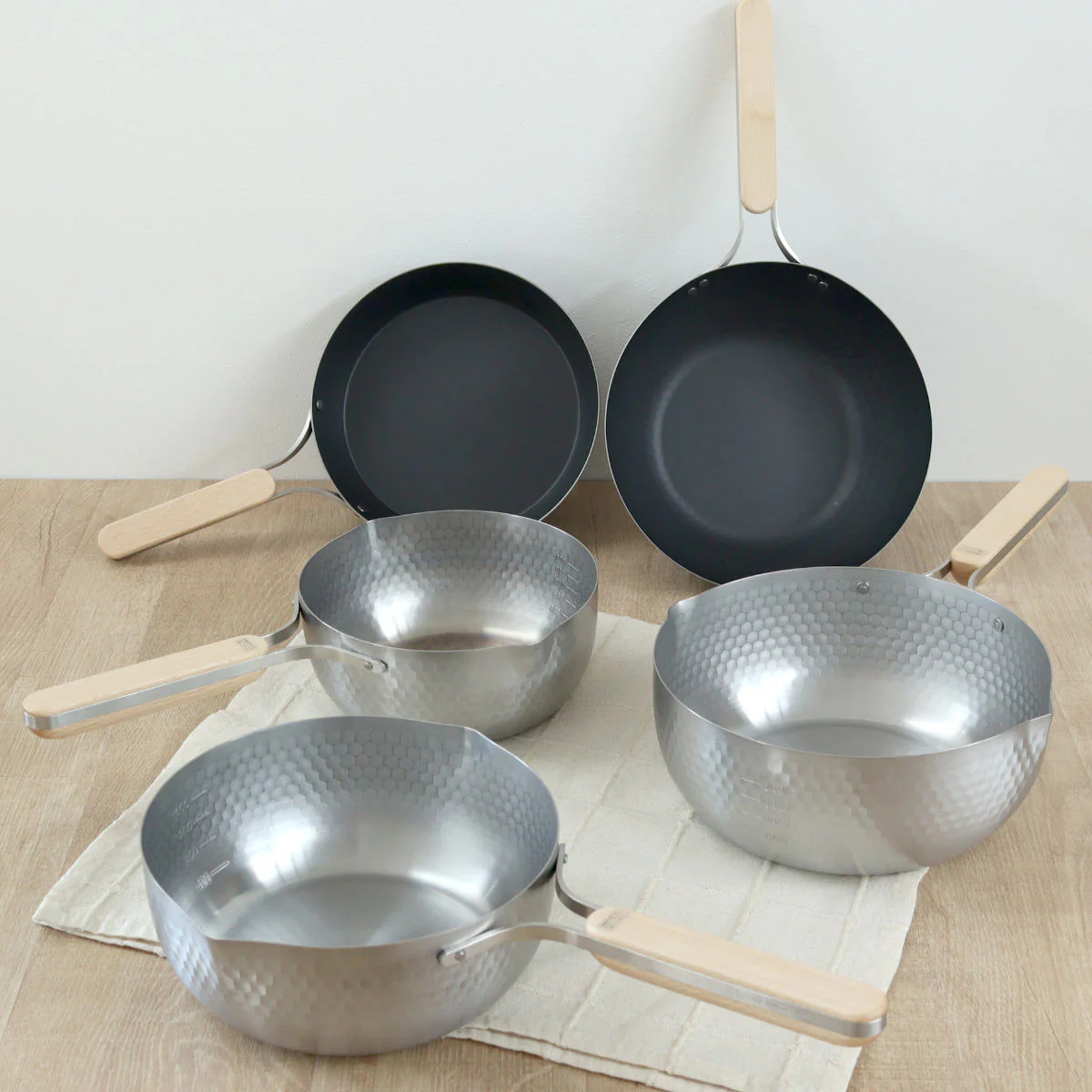 Enzo Stainless Steel Yukihira Pot 20cm - Image 12