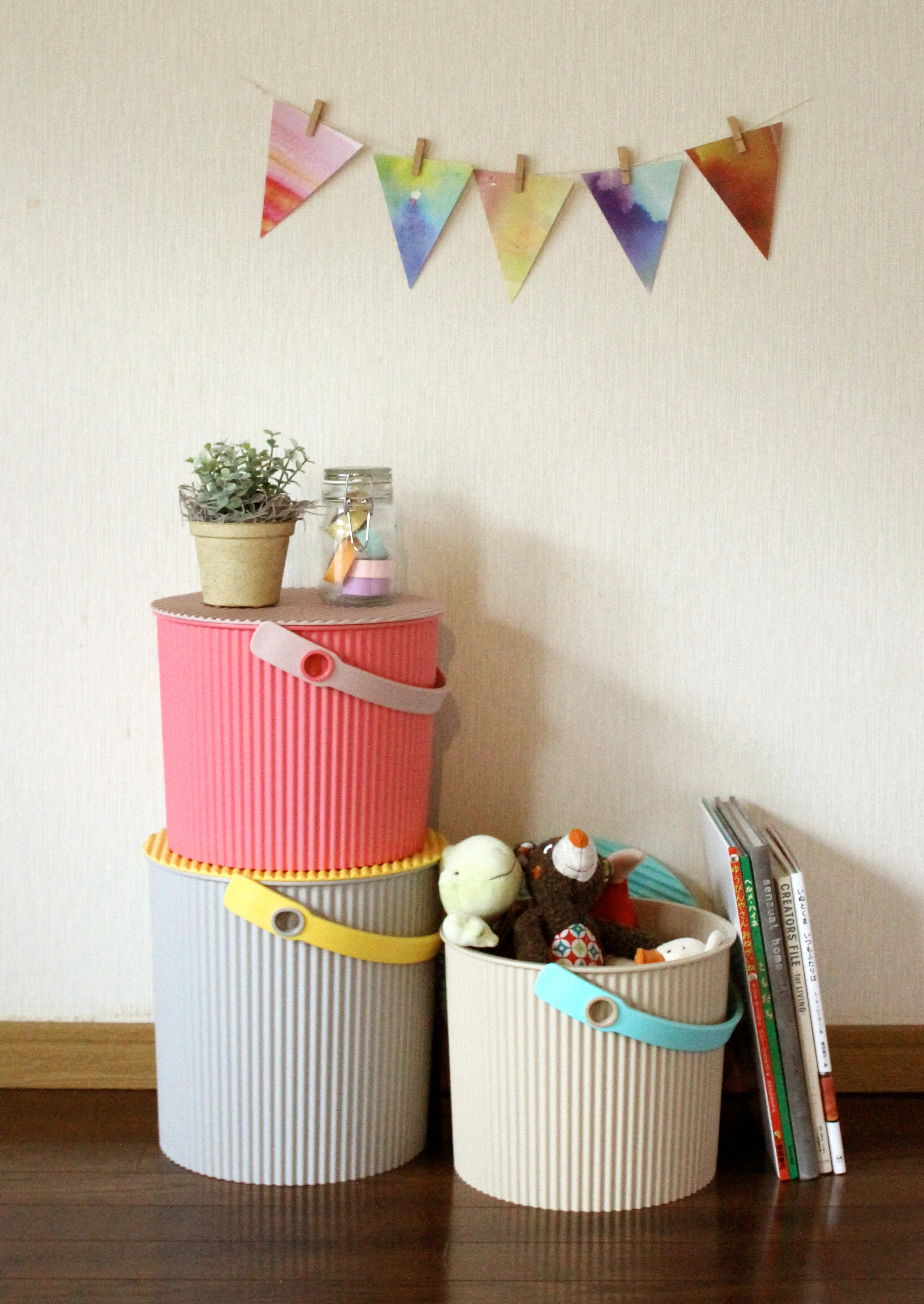 Hachiman Fraichair S Storage Bucket 8L - Grey Yellow - Image 3
