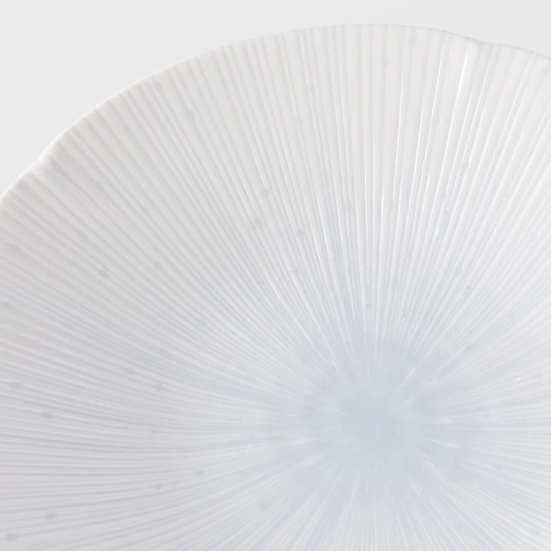 Ice Drift white shallow bowl 24cm - Image 3