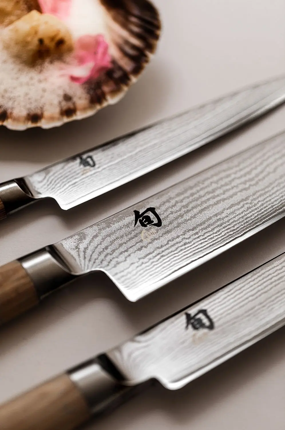 Kai Shun White Classic Utility knife 15cm - Image 2