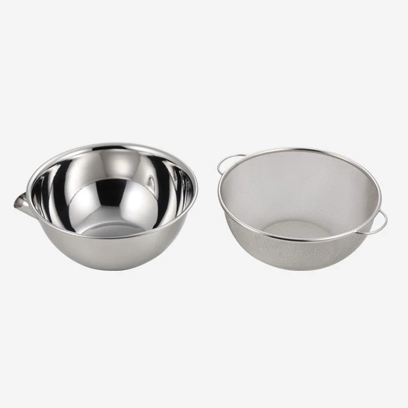KAJI Donya Pouring Bowl and Strainer 1200ml - Image 2