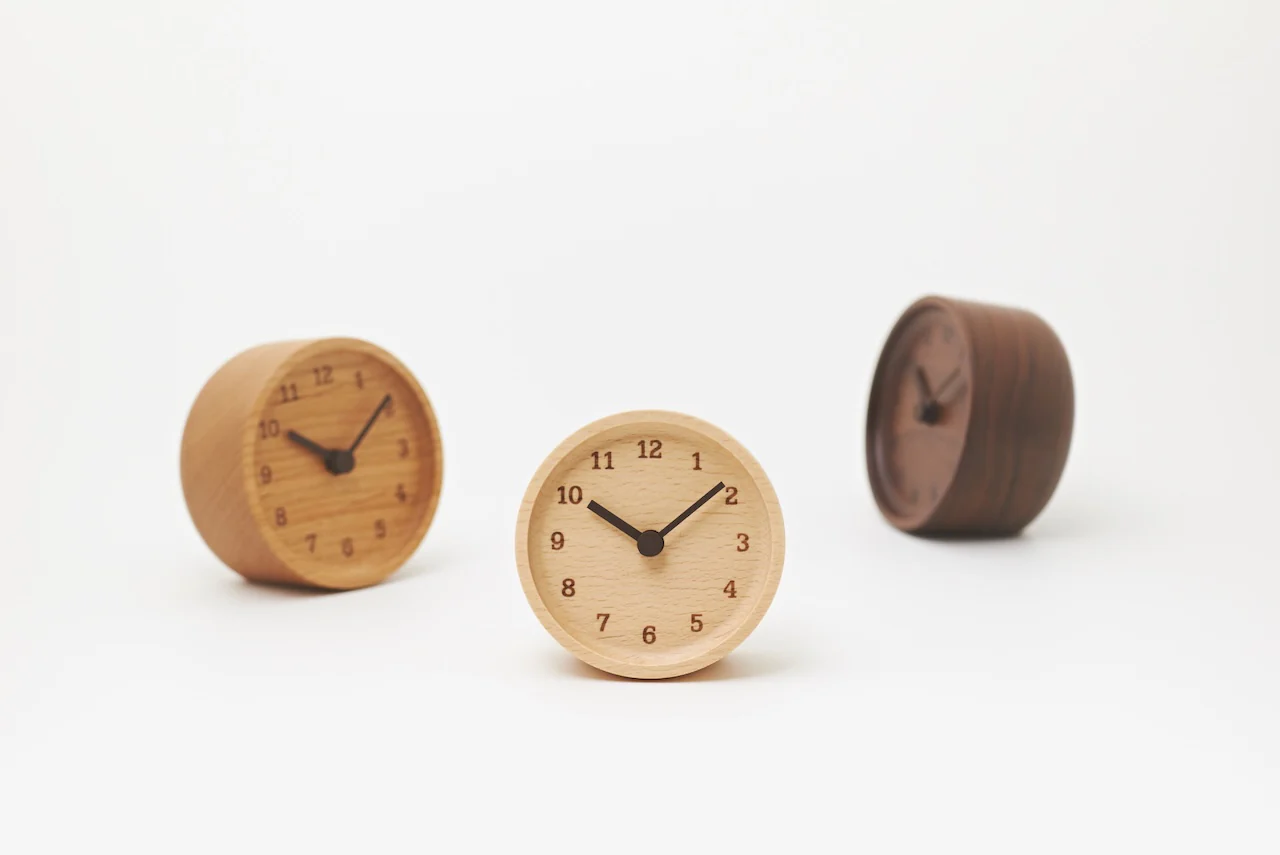 Lemnos MUKU Japanese Solid Alder Wood Desk Clock - Image 4