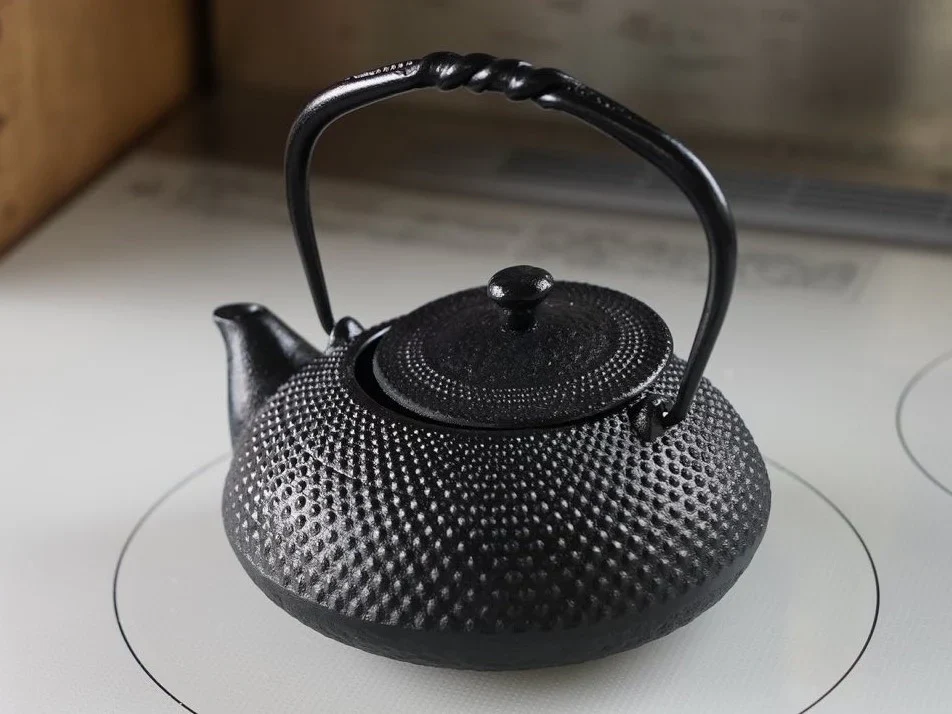 Nambu Cast Iron Arare Pattern Kettle 500ml - Image 8
