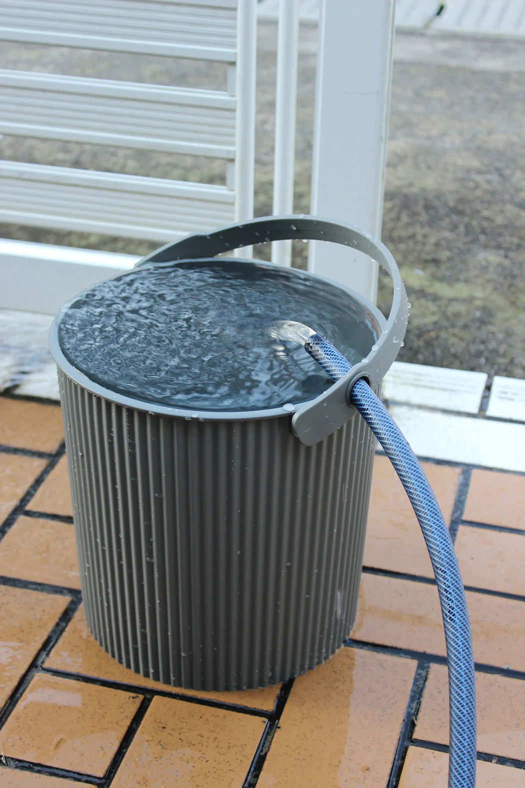 Hachiman Omnioutil L Storage Bucket 10L - Dark Grey - Image 3