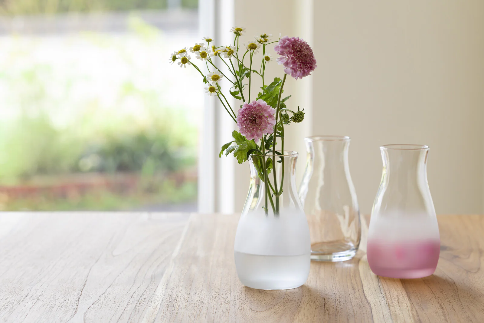 Tebineri Handmade Small Vase Gift Boxed - Clear - Image 2